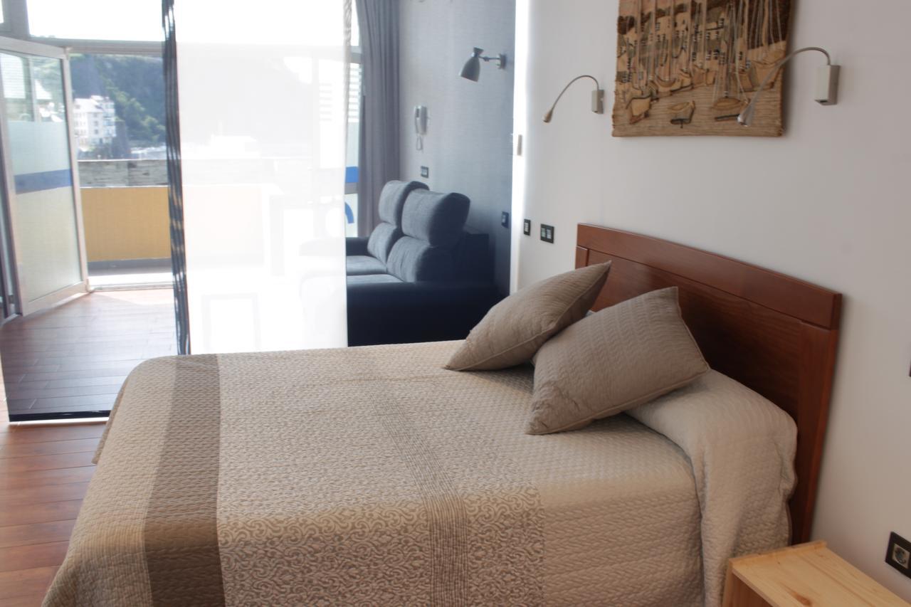 Apartamentos turísticos Vistademar Luarca Exterior foto